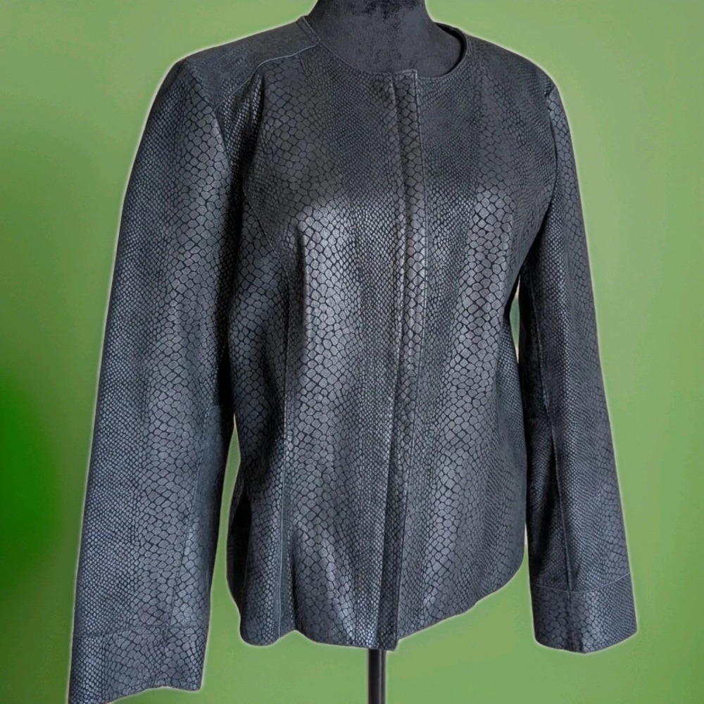 Alfani Women's‎  Leather Snakeskin Print Black Jacket Princess Seams Sz Med EUC